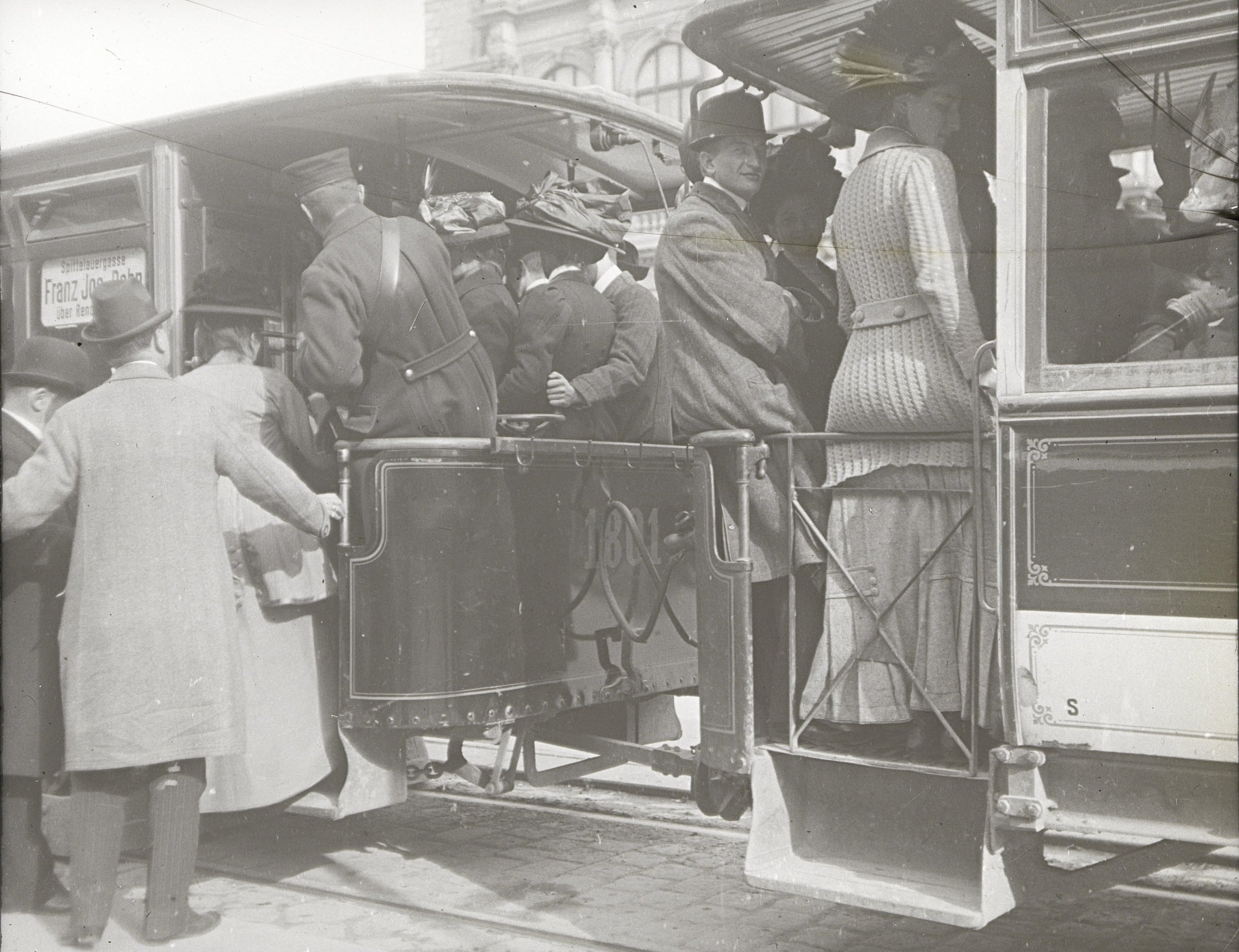 Emil Mayer, Unterwegs mit der Straßenbahn, 1905–1912, Sammlung Wien Museum