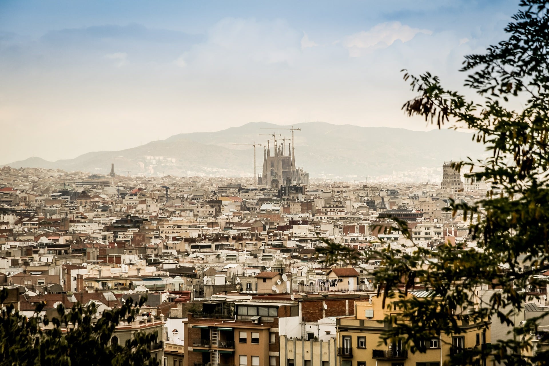 Die Sagrada Familia dominiert schon jetzt die Skyline von Barcelona. Bild: Pixabay