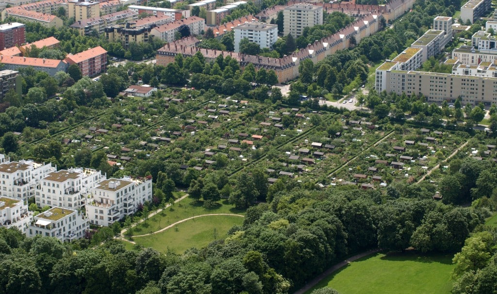 Jürgen Pietsch erläuterte in Hamburg, wie städtische Böden CO2 dauerhaft speichern könnten. Kleingartenanlagen würden so einen erheblichen Beitrag zum Klimaschutz leisten.