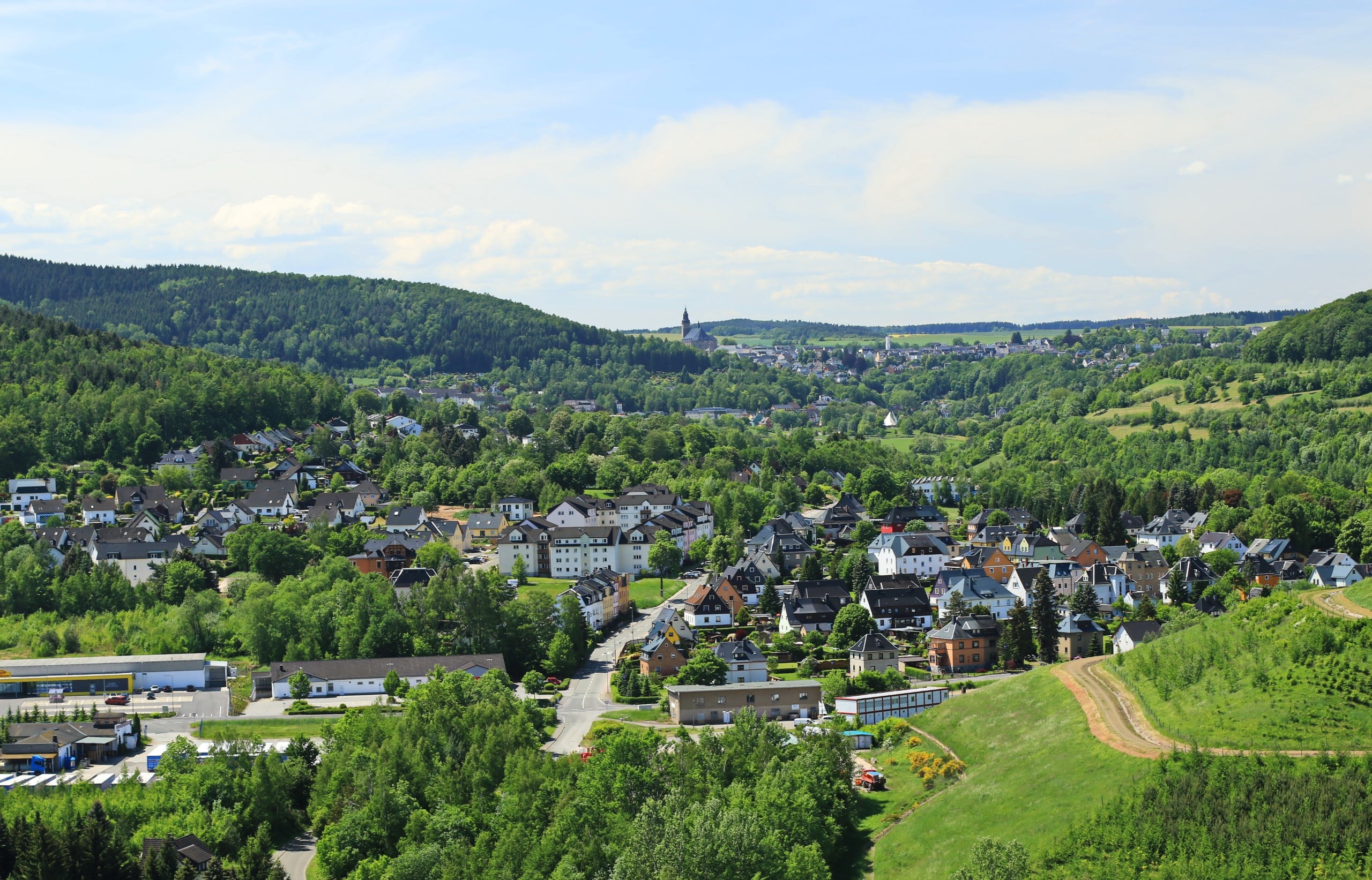 Die 10. Sächsische Gartenschau soll im Jahr 2026 in Bad Schlema stattfinden. Bildquelle: Kora27, CC BY-SA 4.0 , via Wikimedia Commons