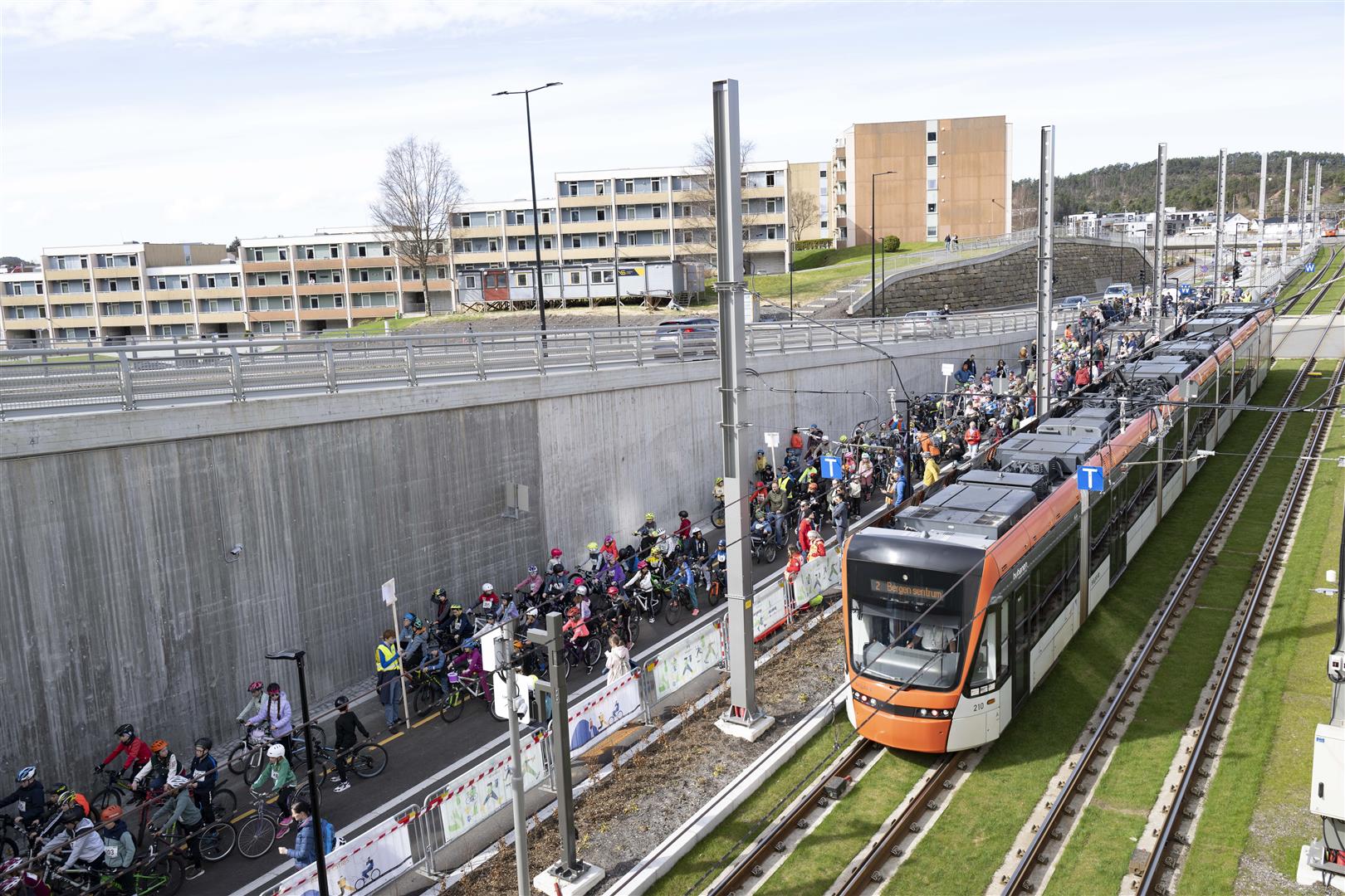 Tunnelbahn und Fahrradtunnel verlaufen parallel. Quelle: Thor Brødreskift /Miljøløftet
