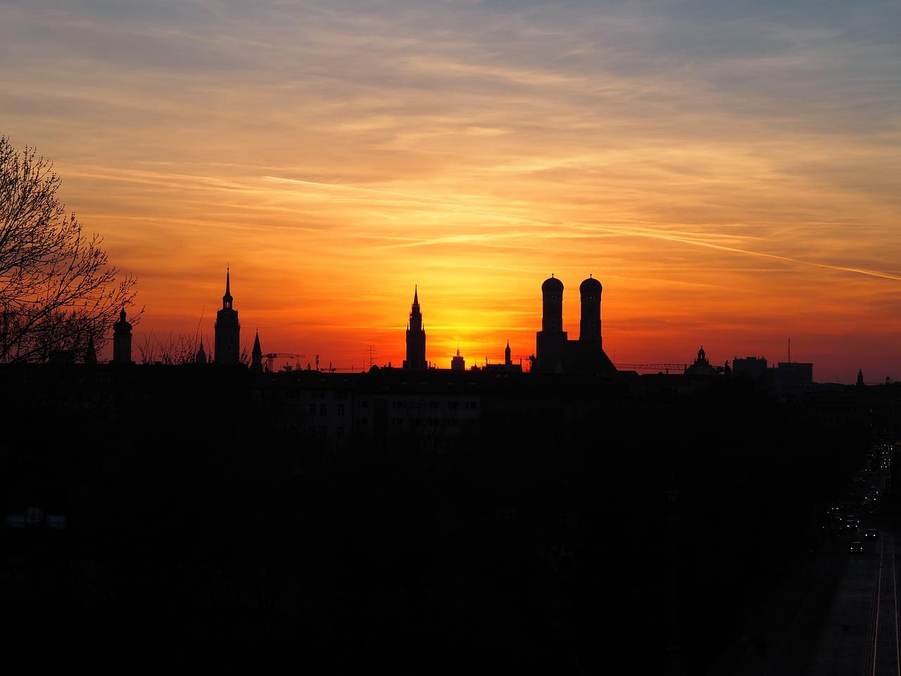 Hochhäuser in München sollen so geplant werden, dass sie der Gesellschaft und der Umgebung einen Mehrwert bringen. Bildquelle: Pixabay