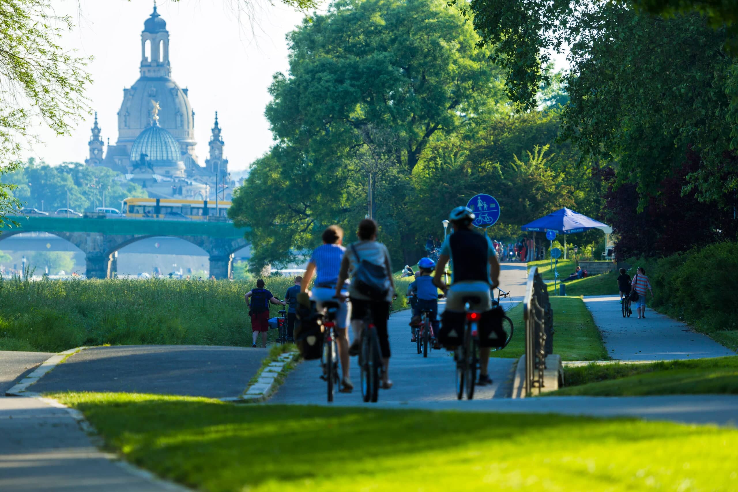 Der Elberadweg gehört zu Dresdens beliebtesten Fahrrad- und Wanderwegen. Mit dem Mobil-O-Mat möchte die Stadt weitere Ideen zur Mobilität der Zukunft sammeln. Photo: Sylvio Dittrich